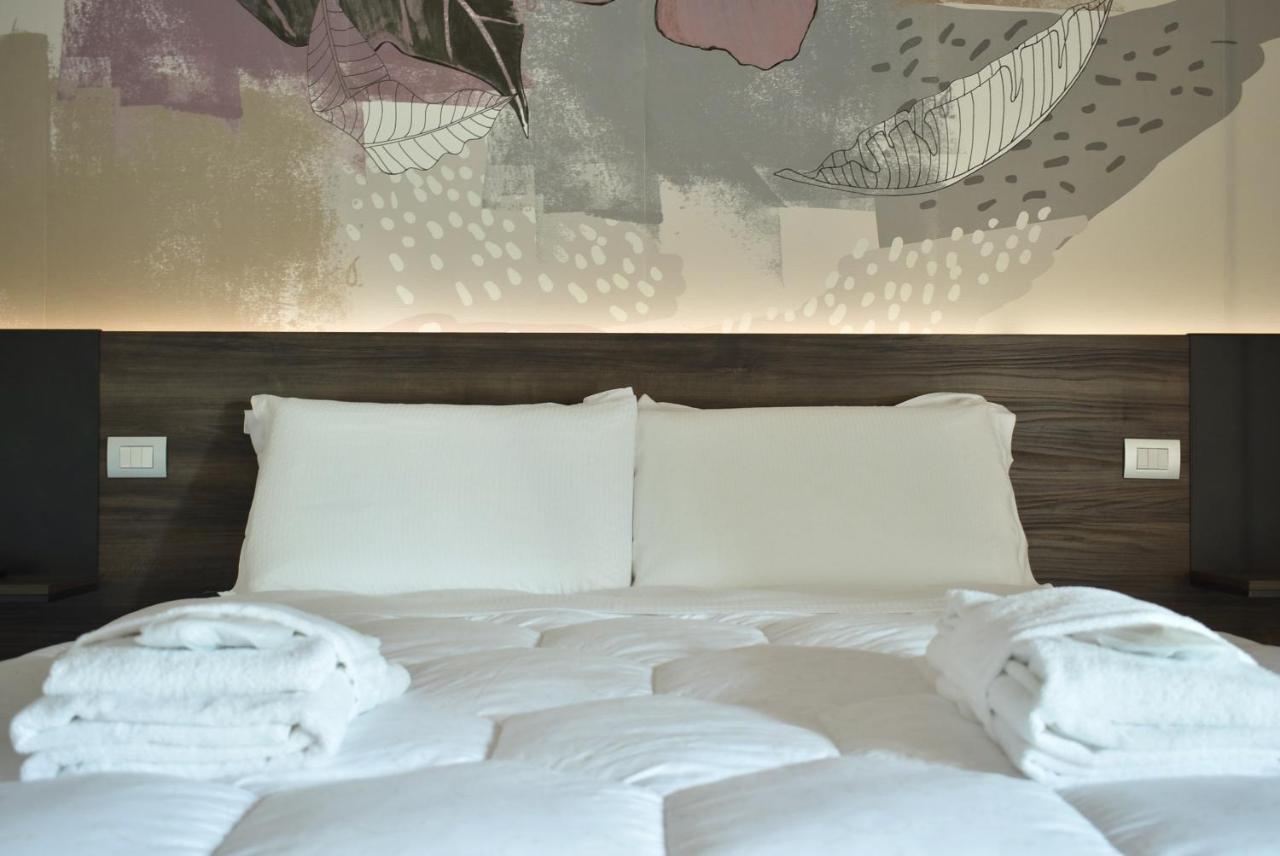 Royal Garden Luxury Rooms ปาโดวา ภายนอก รูปภาพ